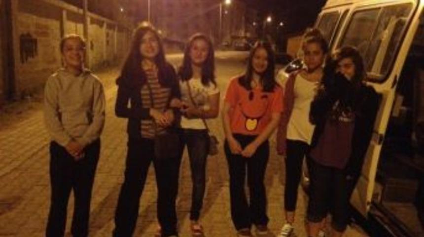 &Uuml;cretsiz Doğa Ve Deniz Kampları D&uuml;zenlendi