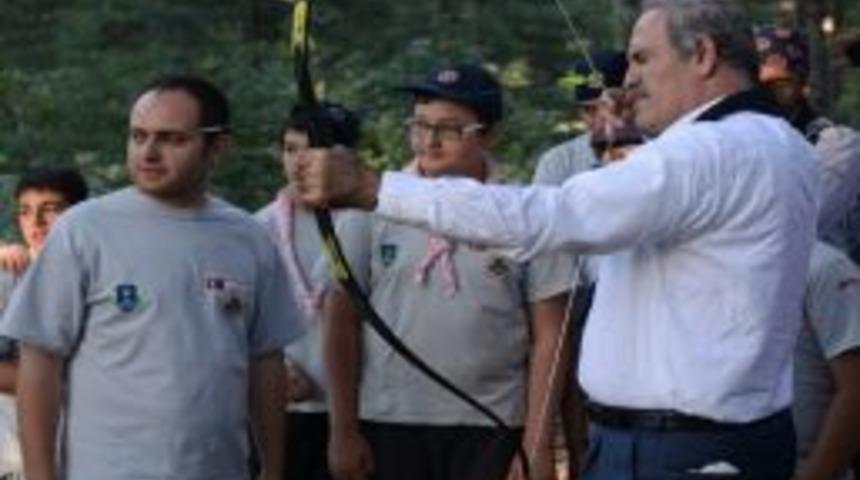 Gen&ccedil;lerin Kamp Ateşi Yandı