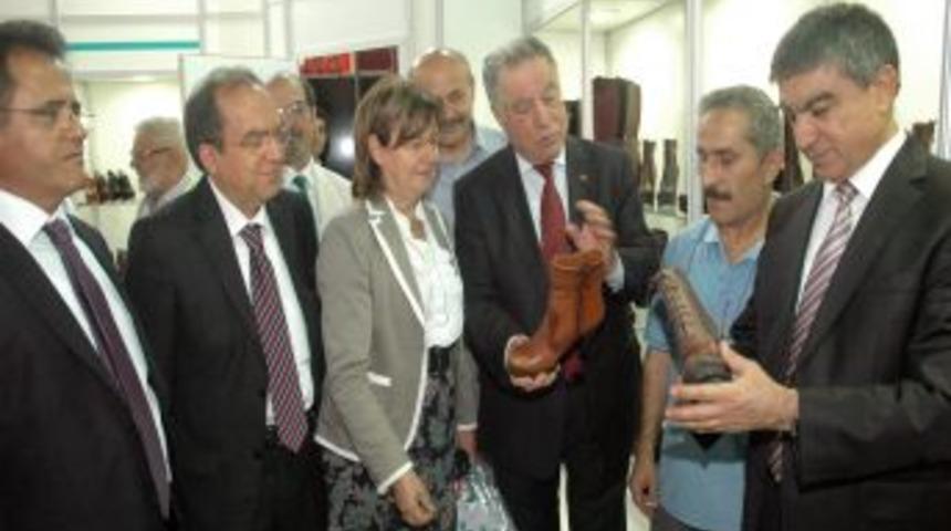 Ayakkabıcılar Odası Başkanı G&uuml;zel&rsquo;den &lsquo;Yerli Malı Kullanın&rsquo; &Ccedil;ağrısı