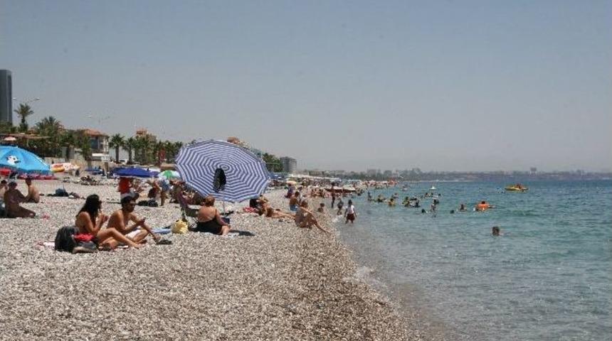 Antalya’da Termometreler 45 Dereceyi Gösterdi