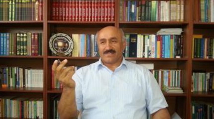 &Ouml;zdurmaz: Alevi - S&uuml;nni &Ccedil;atışmasına Fırsat Verilmemeli