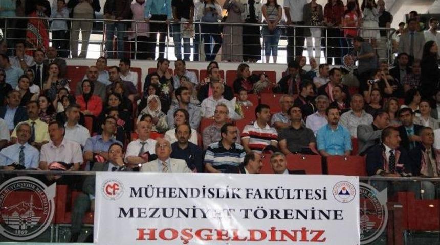 Er&uuml; M&uuml;hendislik Fak&uuml;ltesi&rsquo;nde Mezuniyet Coşkusu