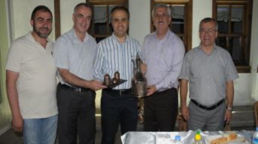 İneg&ouml;ll&uuml; G&ouml;n&uuml;ll&uuml;lerden Bosna'ya Destek