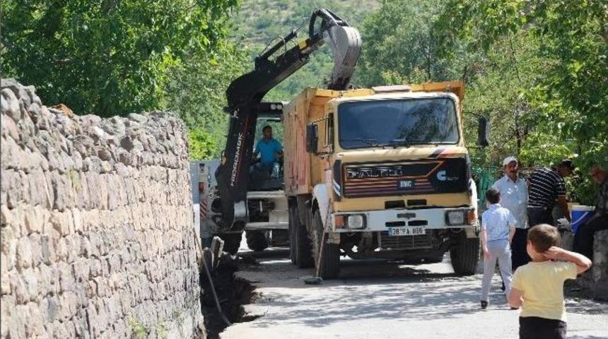 Talas'ta Sulama Kanallarına Islah