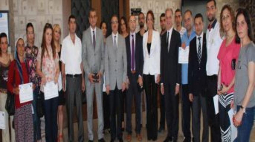 Girişimcilik Kursunu Tamamlayan Kursiyerlere Sertifikaları Verildi