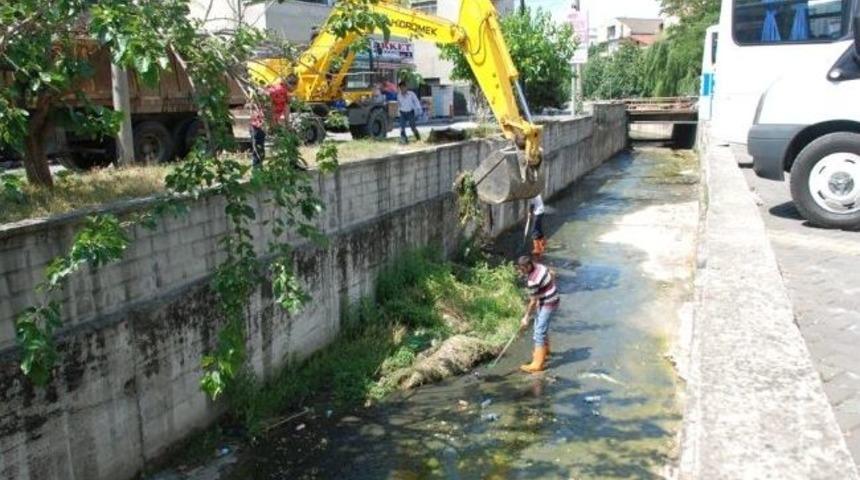 &Ccedil;aycuma Belediyesi&rsquo;nden Dere Temizliği