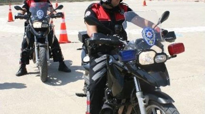 D&uuml;zce&rsquo;de Motosikletli Polis Kadrosu Genişliyor