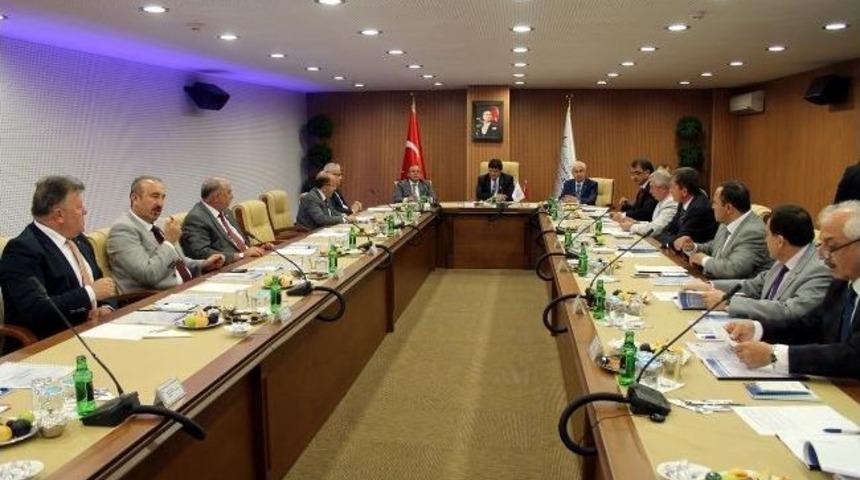 Doka Y&ouml;netim Kurulu Toplantısı Trabzon&rsquo;da Yapıldı