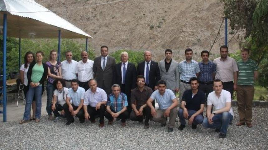 Hatso&rsquo;dan &Ccedil;sgb Heyeti Onuruna Yemek