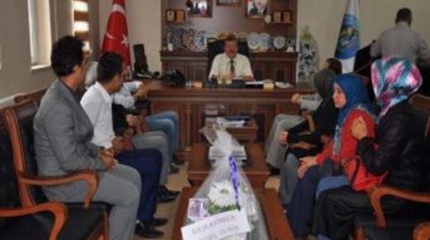 Vatandaşlardan Başkan Baş&rsquo;a Ziyaret