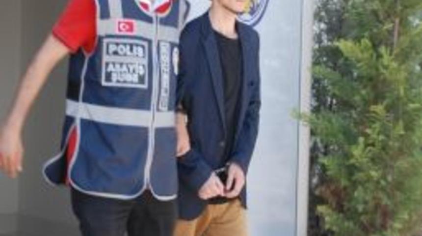 Tartıştığı Eniştesini Bı&ccedil;akladı