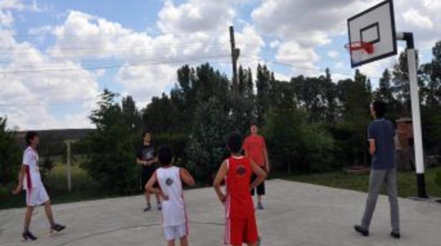 Sorgun 12 Dev Adam Basketbol Okulu Sporcuları Piknikte Buluştu