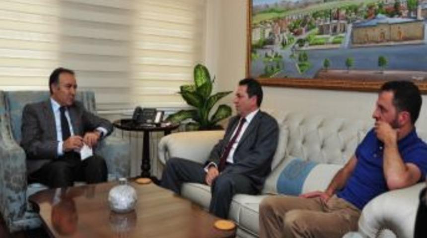 Osb&rsquo;den Vali Altıparmak&rsquo;a Ziyaret