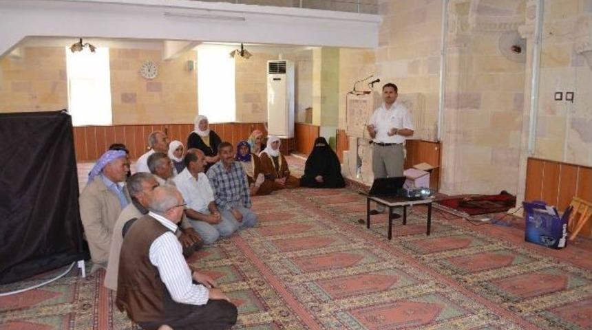 Hilvan&rsquo;da Hac Eğitim Seminer D&uuml;zenlendi