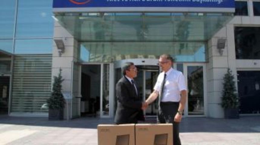 Suriyeli Çocuklar Için Bilgisayar Sınıfı