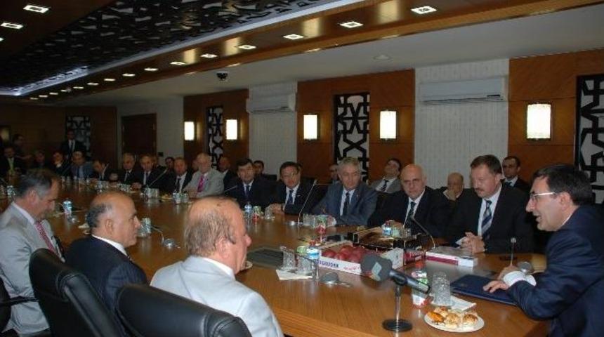 Ankara&rsquo;da Isparta R&uuml;zgarı