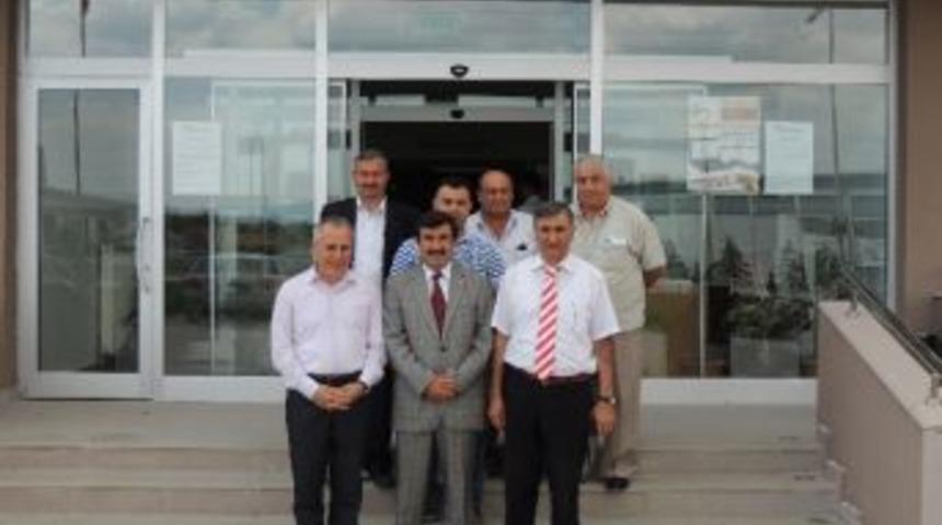 T&uuml;rk-iş&rsquo;ten Ticaret Borsası Başkanı Bektaş&rsquo;a Ziyaret