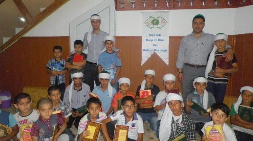 Hayrat-der Tarafından Kuran Ve Osmanlıca Kursları Verilmeye Başladı