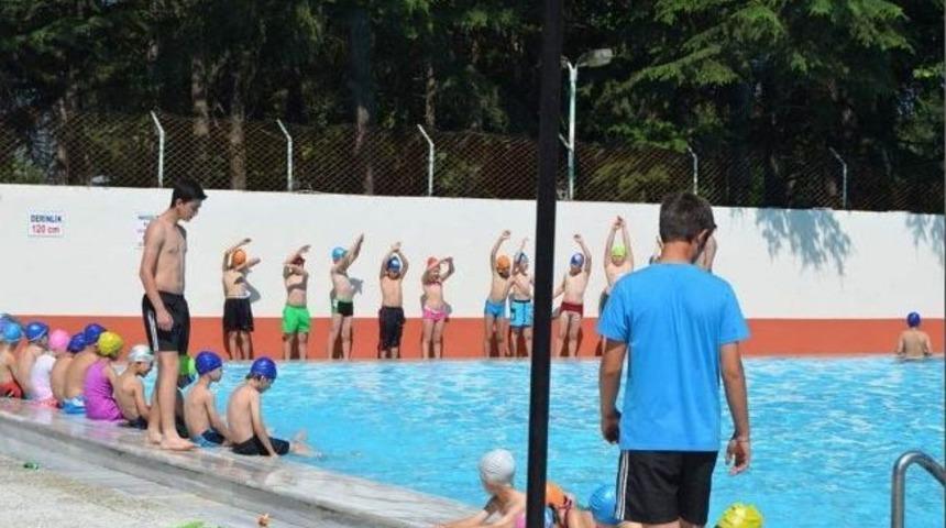 G&ouml;nen'de Y&uuml;zme Kursları İlgi G&ouml;r&uuml;yor