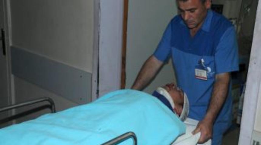 Kamyon Yayaya &Ccedil;arptı