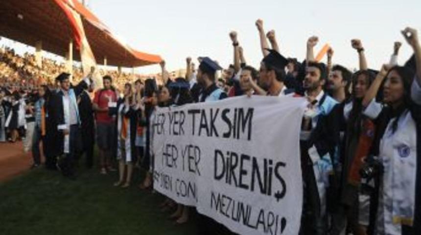 &Ccedil;OM&Uuml;&rsquo;de 7 Bin &Ouml;ğrenci Mezun Oldu