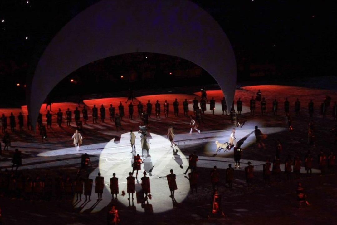 Akdeniz Oyunları'nın a&ccedil;ılış t&ouml;renine sahne g&ouml;sterileri damga vurdu