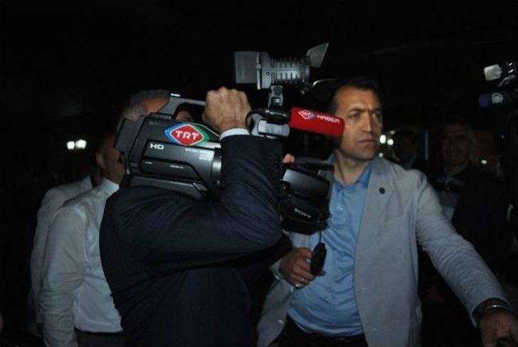 Bakan Yıldırım, “uzun İnce Bir Yoldayım”ı Söyledi G3