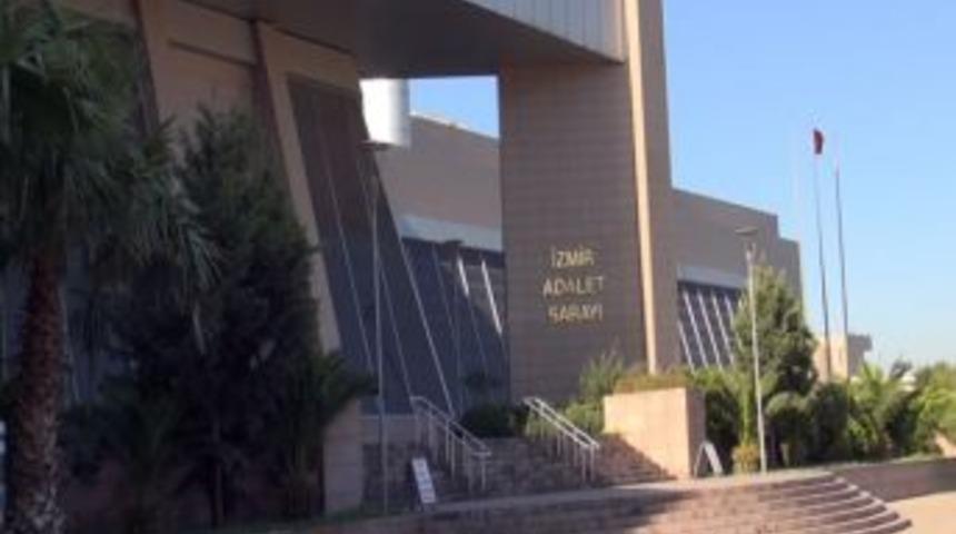 Fo&ccedil;a&rsquo;daki Bombalı Saldırı Davası Başladı