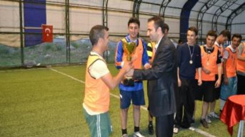 Kaymakamlık Kupası Şampiyonu Kopal Beldesi