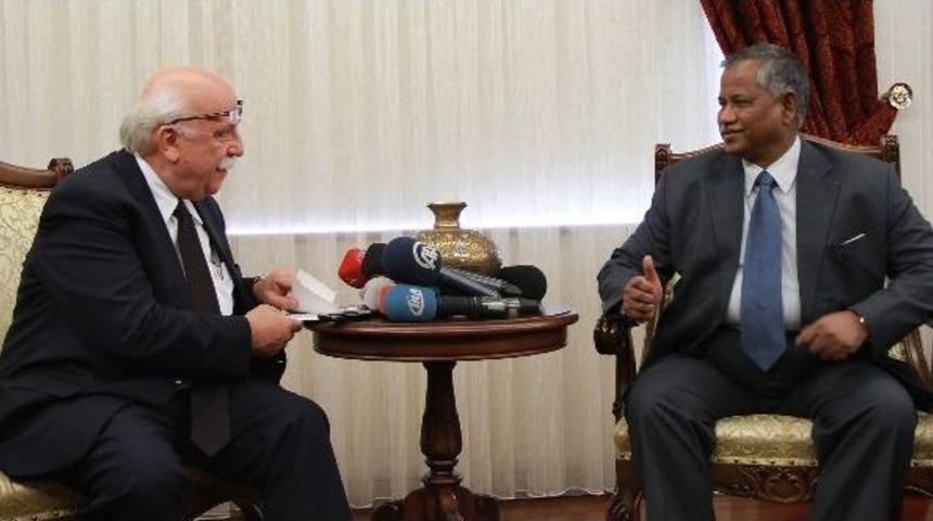 Bakan Avcı, Bangladeşli Mevkidaşı Hossain'le Bir Araya Geldi