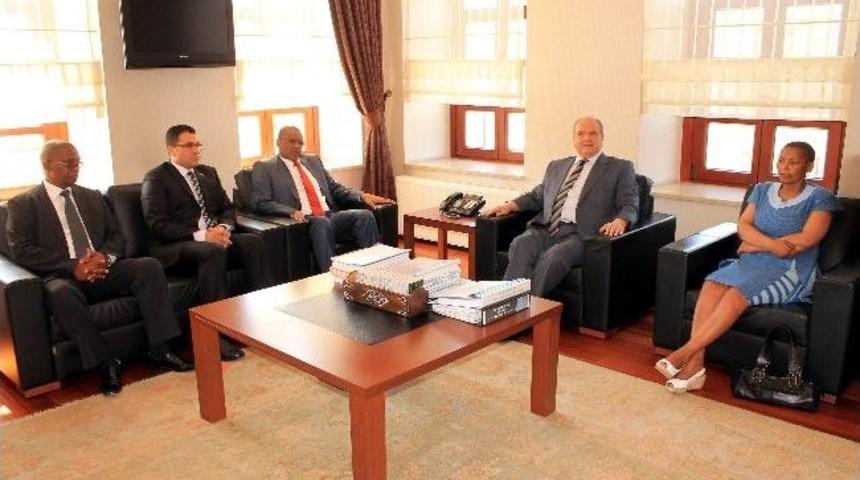 G&uuml;ney Afrika Heyeti&rsquo;nden Konya Valiliğine Ziyaret