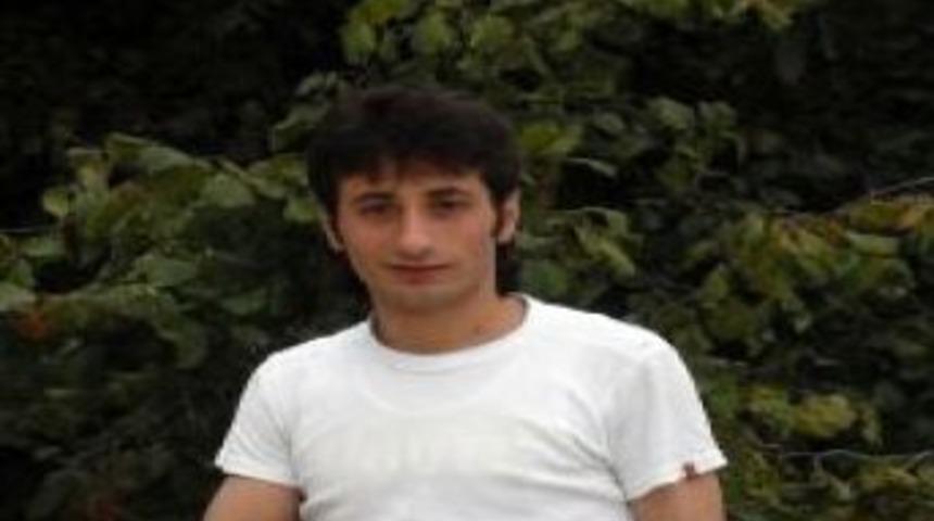 &Ccedil;alıştığı Iş Yerinde &Ouml;l&uuml; Bulundu