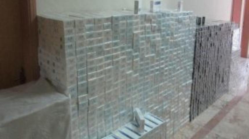 Manisa'da 30 Bin Paket Ka&ccedil;ak Sigara Ele Ge&ccedil;irildi