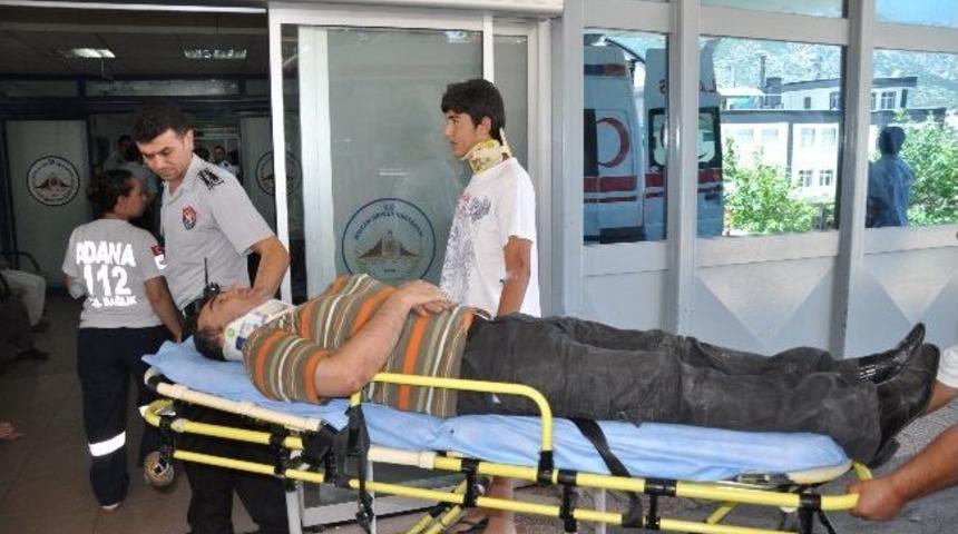 Otomobil Tarlaya U&ccedil;tu: 4 Yaralı