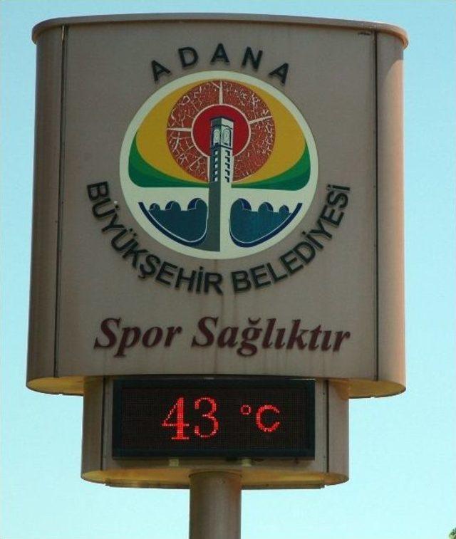 Adana’da Sıcaklar Bunaltmaya Başladı