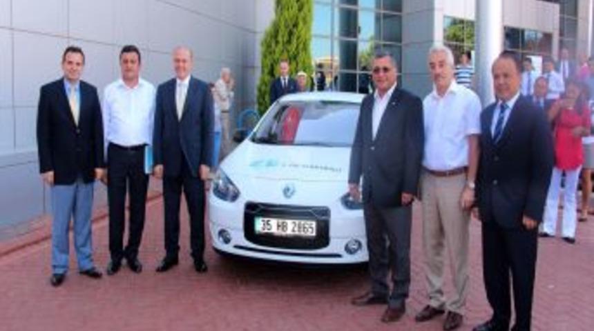 Elektirikli Oto Aydınlılara Tanıltıldı