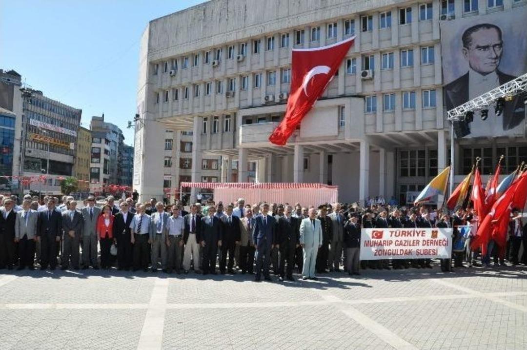 Zonguldak&rsquo;ın D&uuml;şman İşgalinden Kurtuluşunun 92. Yıld&ouml;n&uuml;m&uuml; Kutlandı