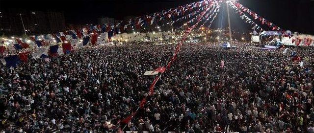 Gaziantep’te Mustafa Ceceli Konseri