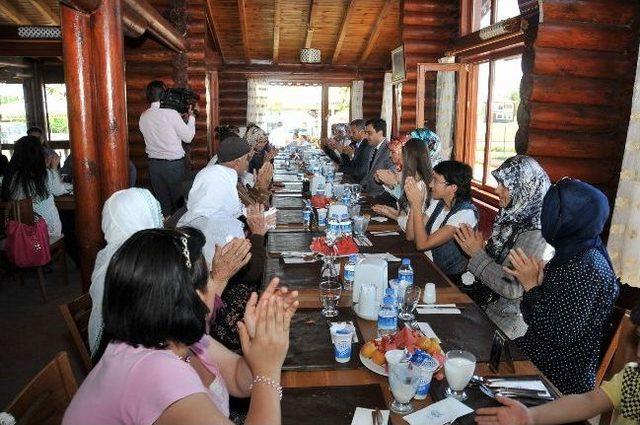 Aileler Ve Gönül Dağı Proje Gönüllüleri Bir Arada 1