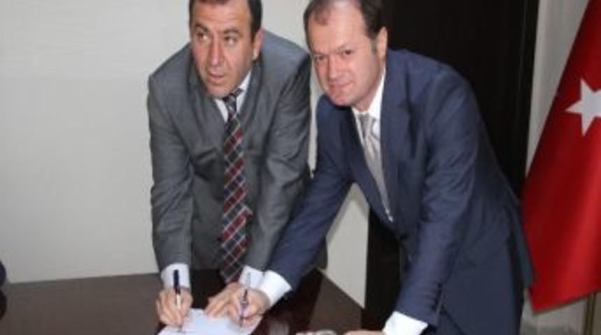 Ardahan Ticaret Ve Sanayi Odası İle Vakıfbank Arasında Kredi Protokol&uuml; İmzalandı