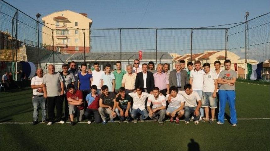 Bağ&ccedil;eşmespor&rsquo;da Mangallı Kutlama