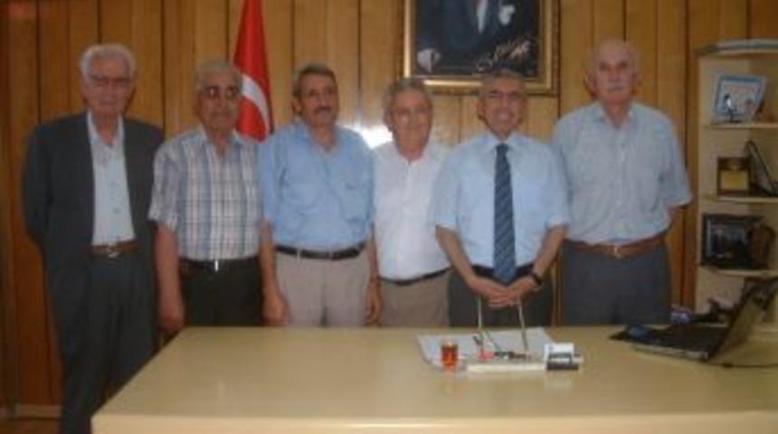 Burhaniye&rsquo;de Dernek Y&ouml;netiminden Başhekim Tepkisi