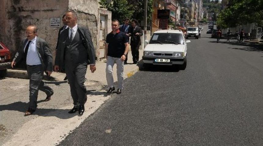 Trabzon Belediyesi U-20 D&uuml;nya Kupası İ&ccedil;in Yolları Asfaltladı