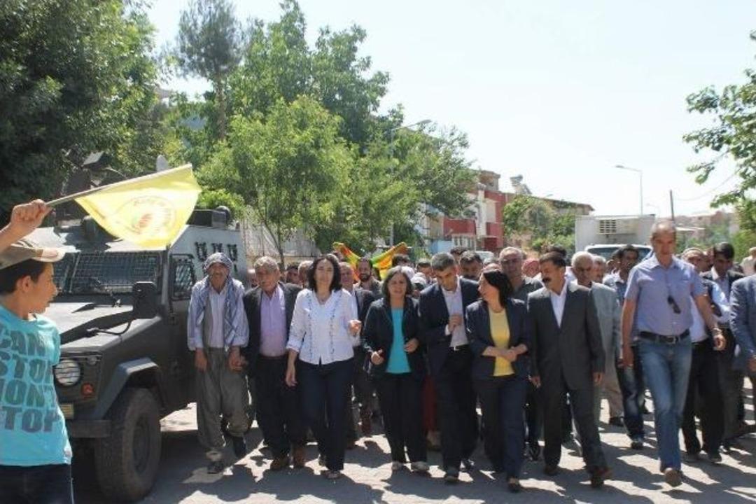 Bdp Eş Genel Başkanı Kışanak Koruculara Seslendi