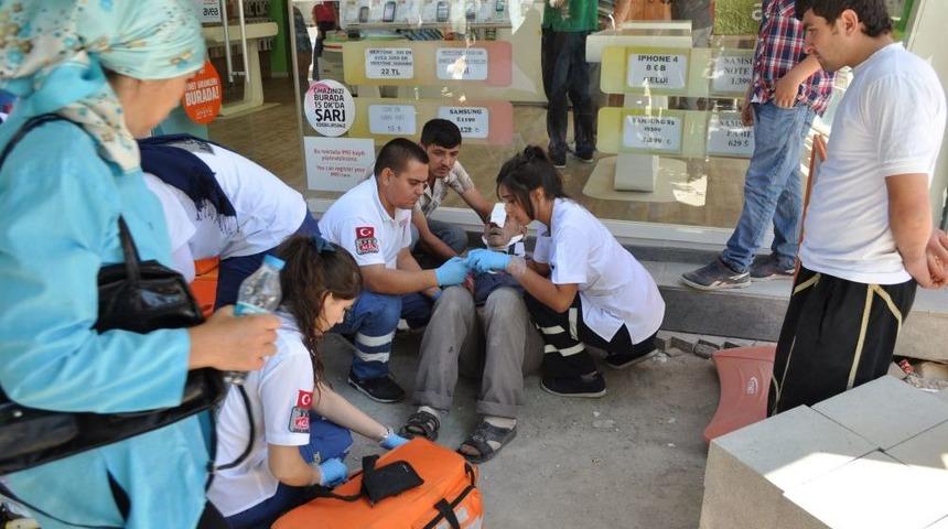 Caddede Y&uuml;r&uuml;rken &Ouml;l&uuml;mden D&ouml;nd&uuml;