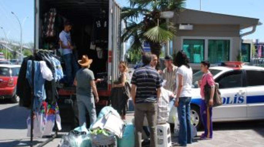 Ragga Oktay'ın G&ouml;zaltına Alınmasına Sebep Olan Kost&uuml;mler Emniyete Getirildi