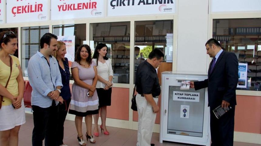 Şehitler I&ccedil;in Kitaplar Kumbarada Birikiyor