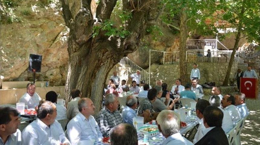 Malatya Belediye Başkanı Ahmet &Ccedil;akır, Darende&rsquo;yi Ziyaret Etti