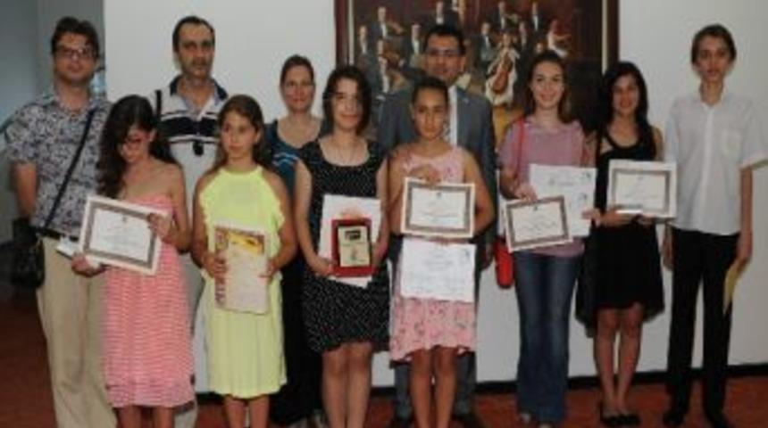 A&uuml; Antalya Devlet Konservatuvarı&rsquo;na &Ouml;d&uuml;l