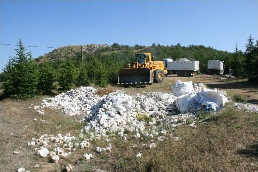 Gelişi G&uuml;zel Atılan &Ccedil;&ouml;pler Temizlendi